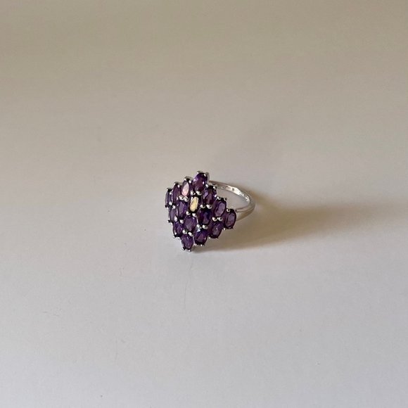 925 Sterling Silver 16 Oval Purple Amethyst Cluster Cocktail Ring  6.5 - Picture 1 of 7